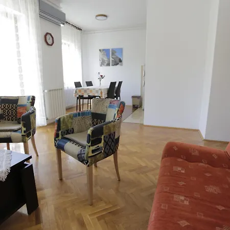 公寓 By The Sea Punat, Krk - 24811 *